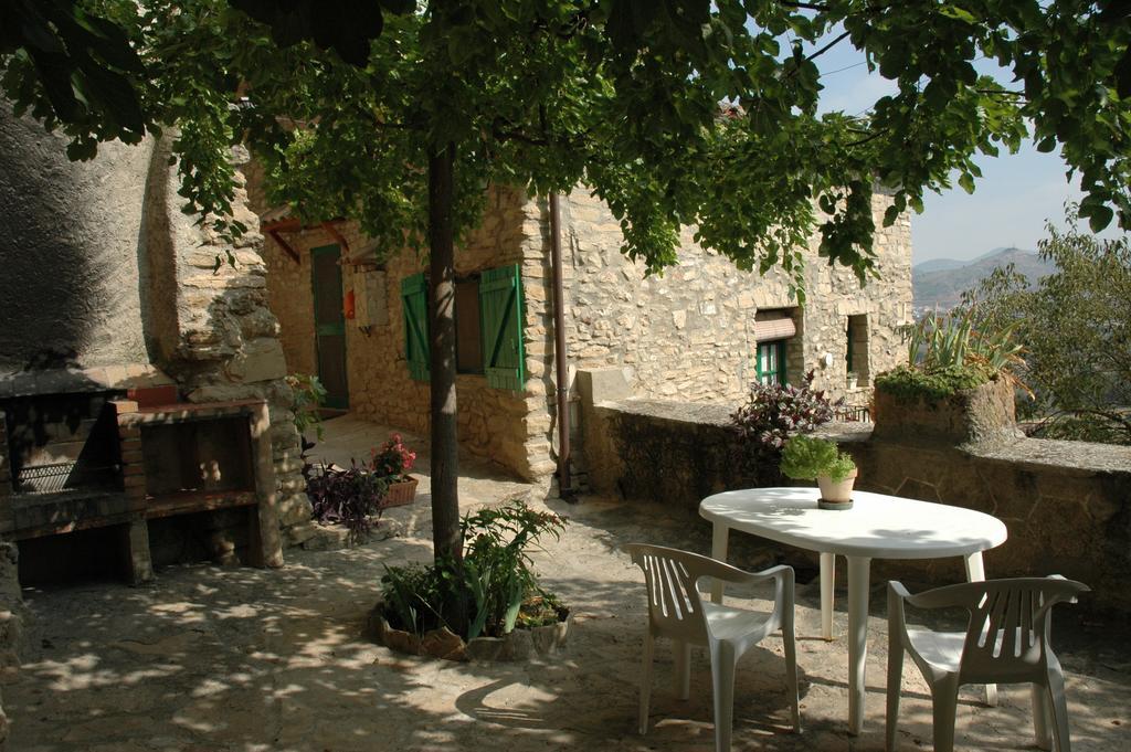 Casa Con Chimenea Y Vista Al Valle - Cal Valeriet Montsonis エクステリア 写真
